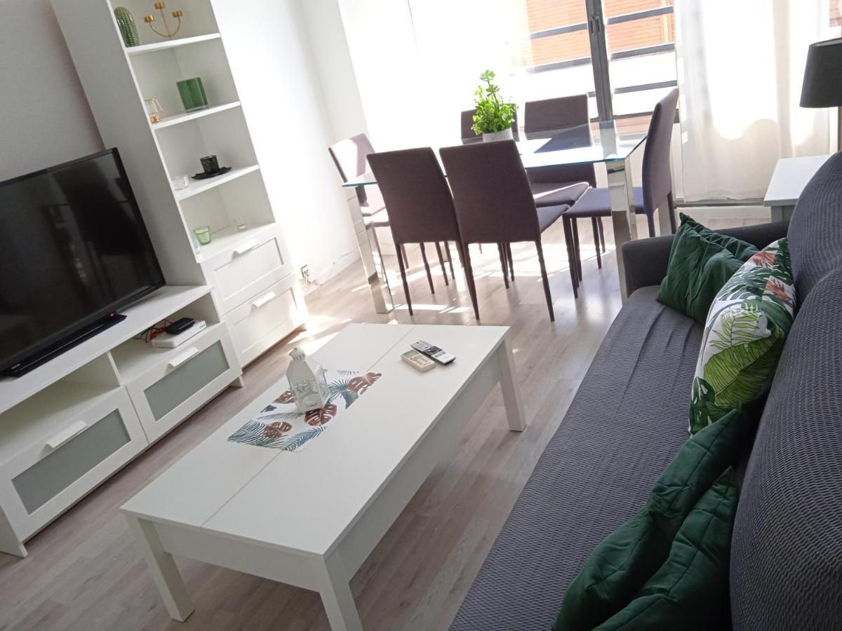 Appartamento Apartamento Con Encanto 'Larios Luxy' Málaga Esterno foto