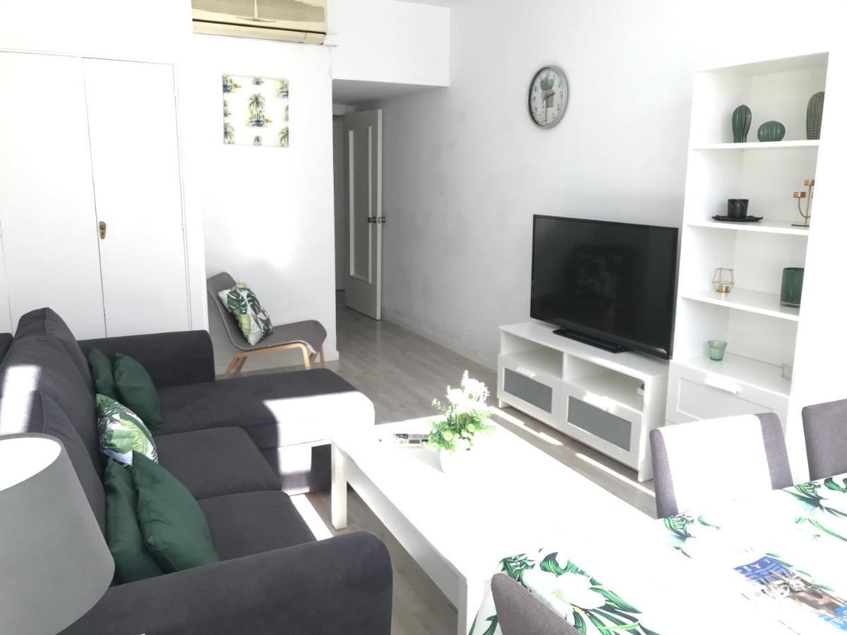 Appartamento Apartamento Con Encanto 'Larios Luxy' Málaga Esterno foto